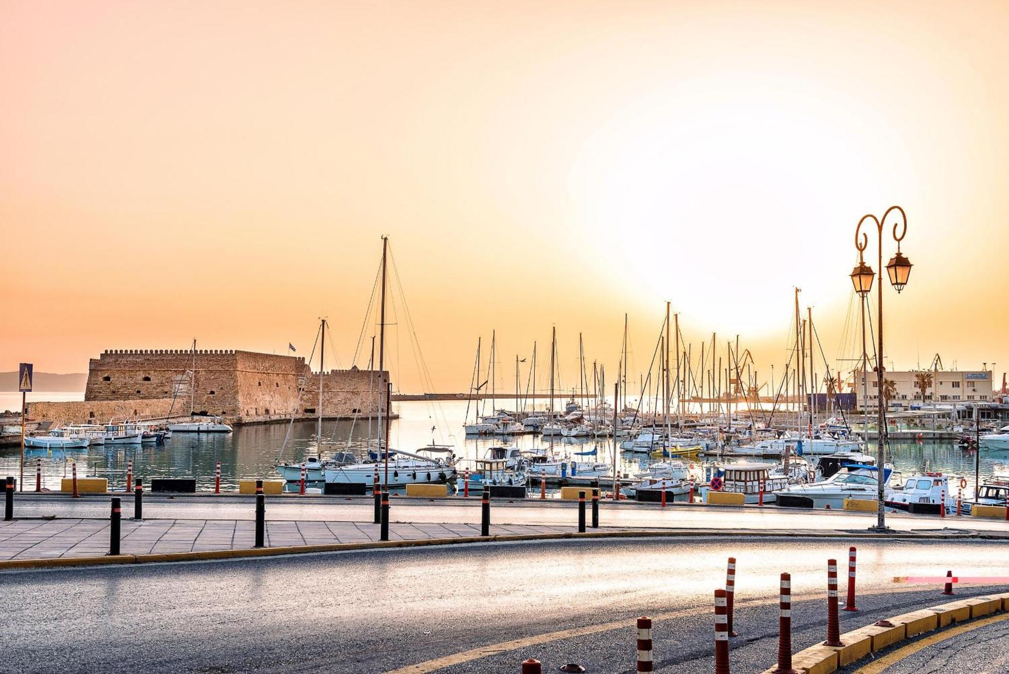 Casa Anastazia, By Idealstay Experience Heraklion  ภายนอก รูปภาพ